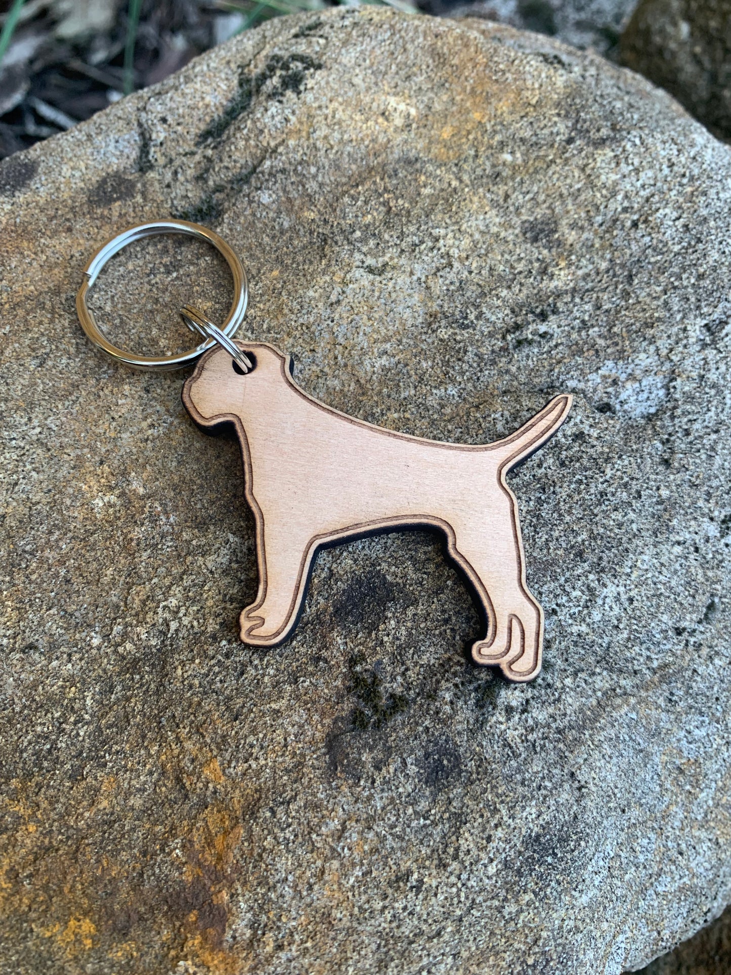 Terrier-Schlüsselanhänger aus Holz