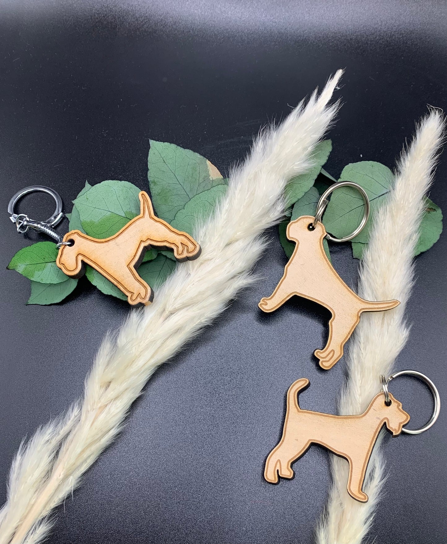 Terrier-Schlüsselanhänger aus Holz