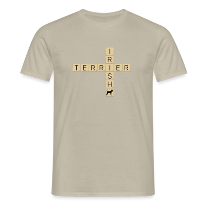 Irish Terrier - Scrabble | Männer T-Shirt - Sandbeige